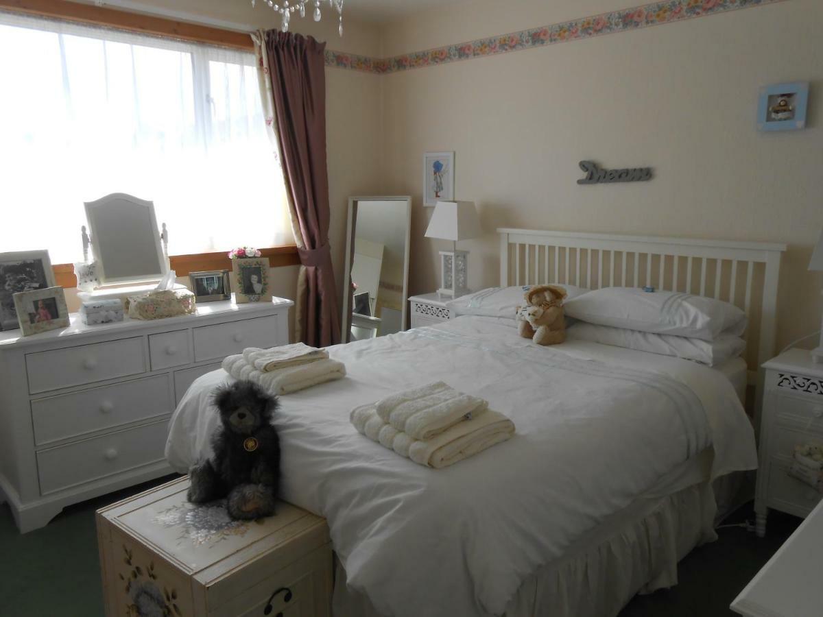 Rose Villa Bed And Breakfast Форфар Екстериор снимка