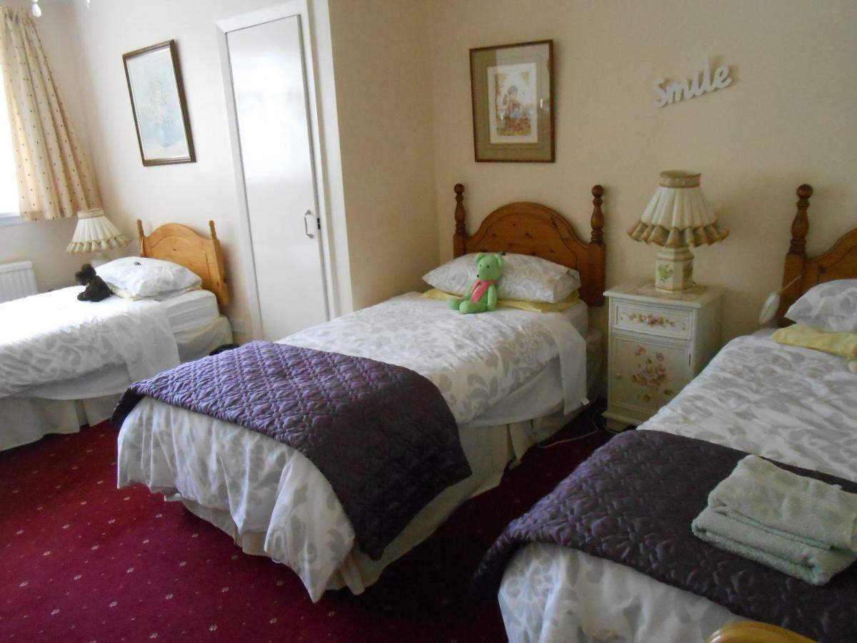 Rose Villa Bed And Breakfast Форфар Екстериор снимка